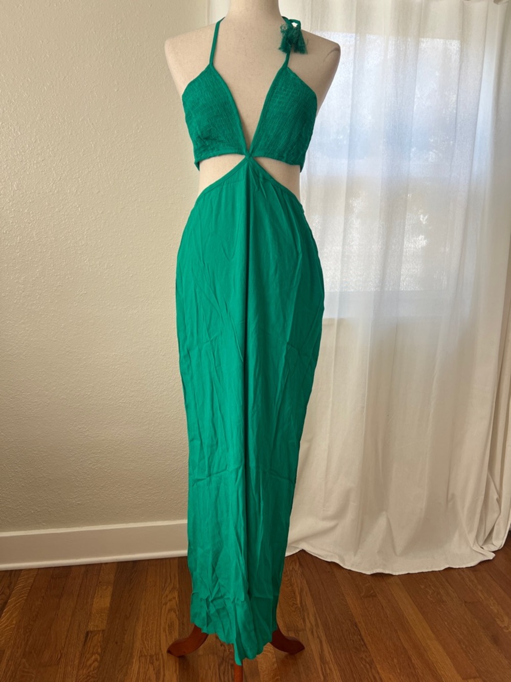 Olivaceous Emerald Green Cutout Halter Jumpsuit